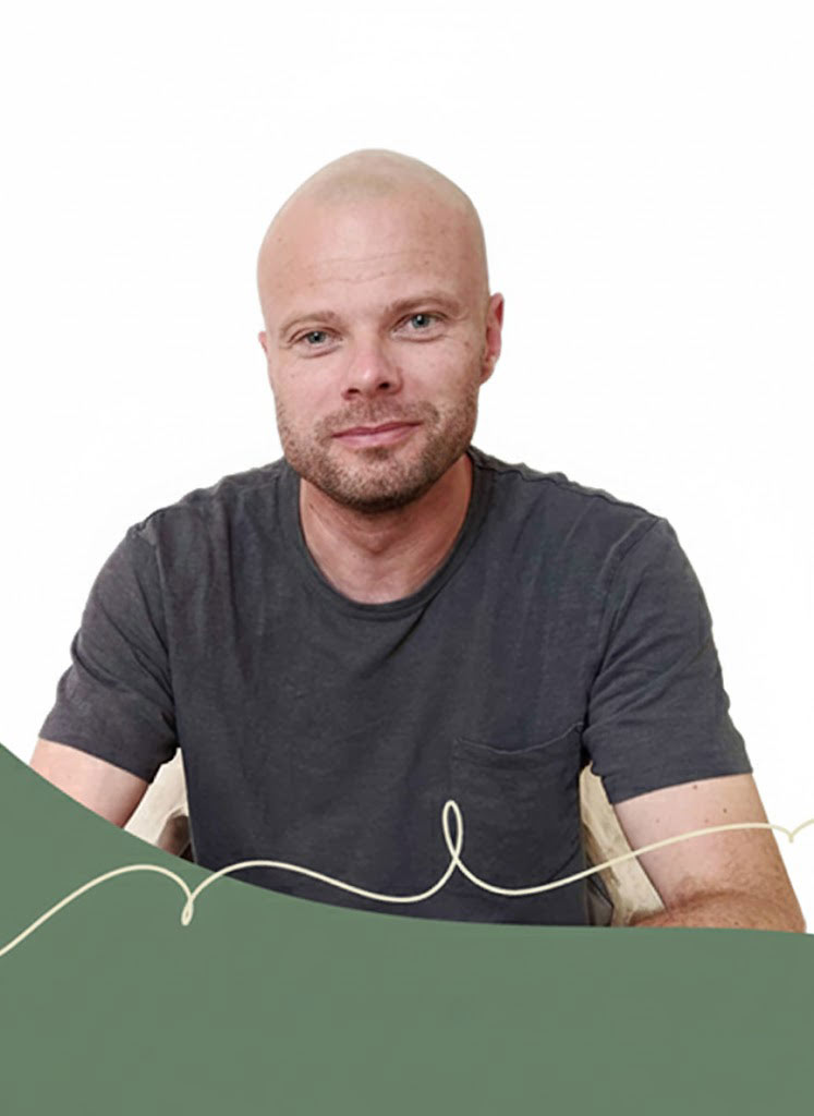 Christopher-Smith-mobile-hero